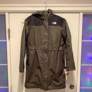 Women’s The North Face Parka Taupe Green
